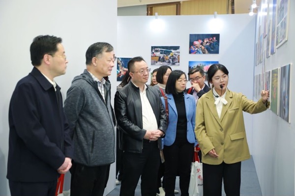 2023彭浦小镇摄影艺术节：展现新时代勇建新功者群像(图6)