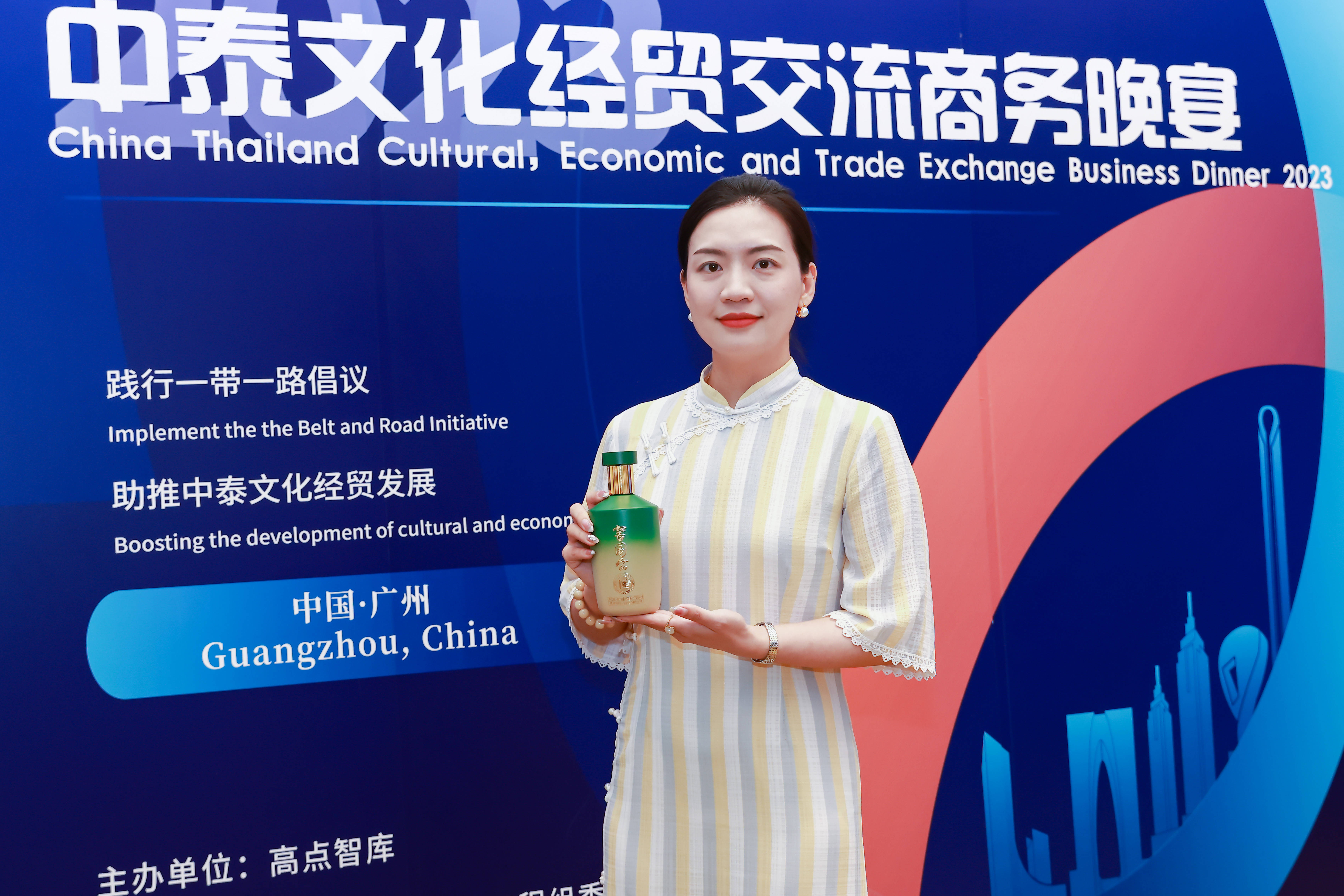 大型会议现场摄影需要注意哪些要点？(图1)